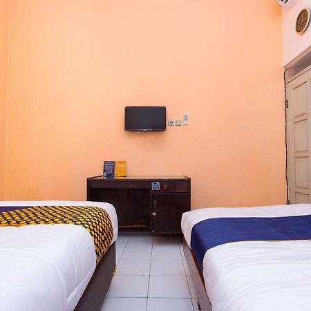 Spot On 2697 Homy House Hotell Semarang Eksteriør bilde