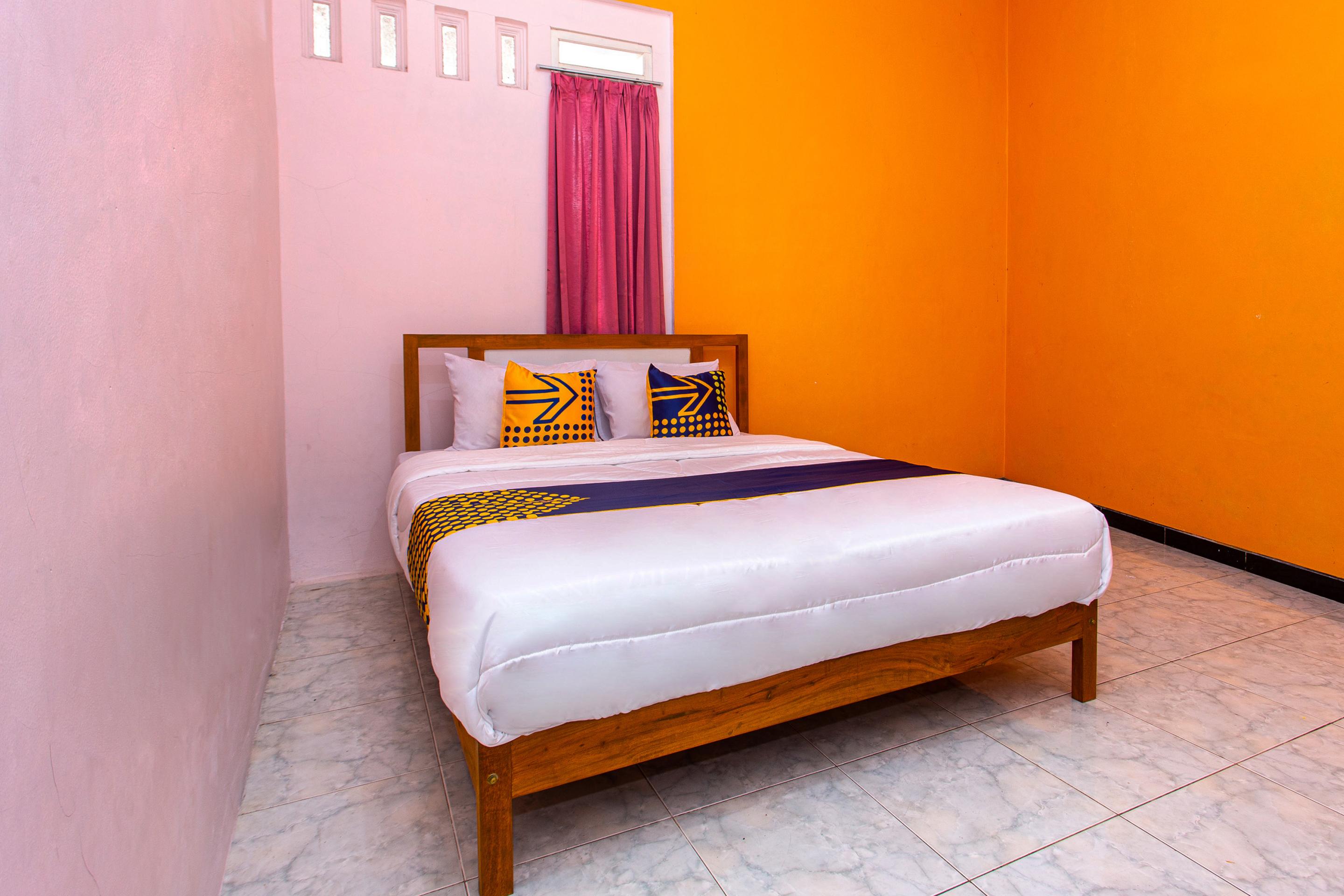 Spot On 2697 Homy House Hotell Semarang Eksteriør bilde