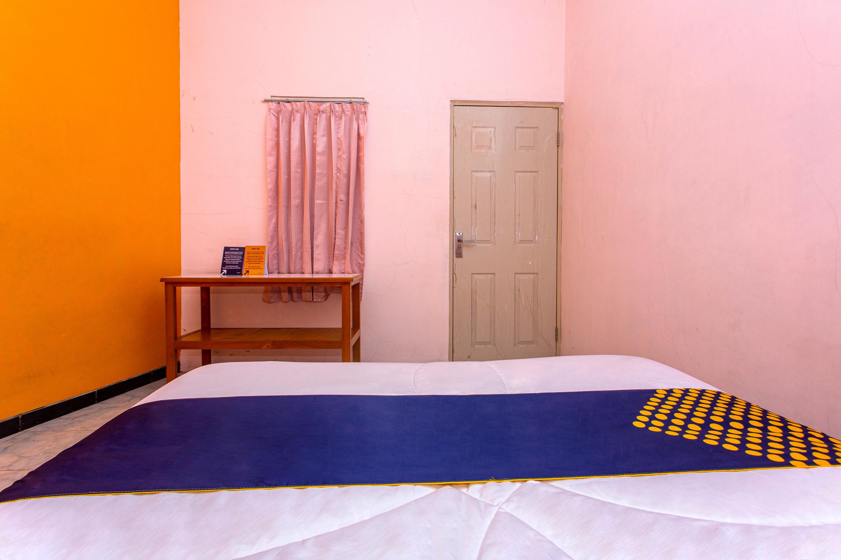 Spot On 2697 Homy House Hotell Semarang Eksteriør bilde