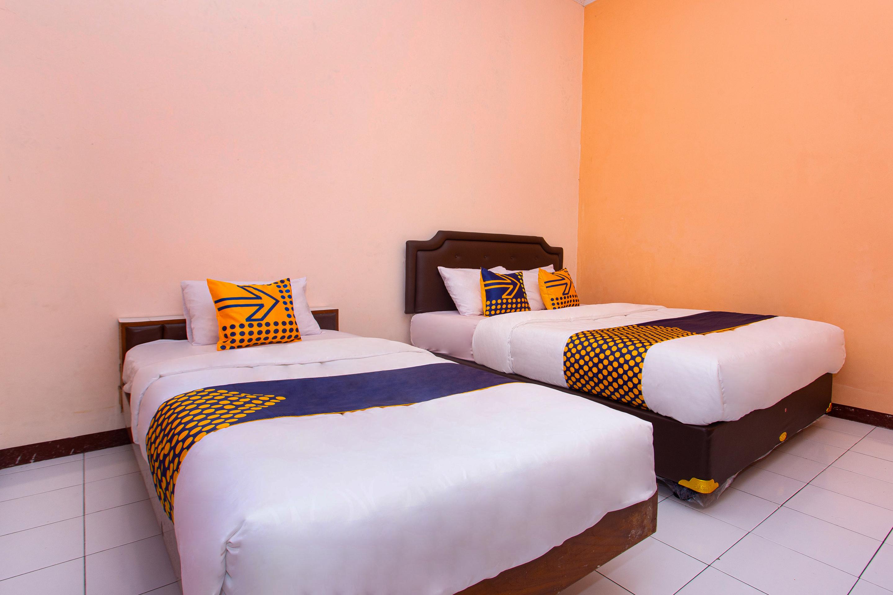 Spot On 2697 Homy House Hotell Semarang Eksteriør bilde