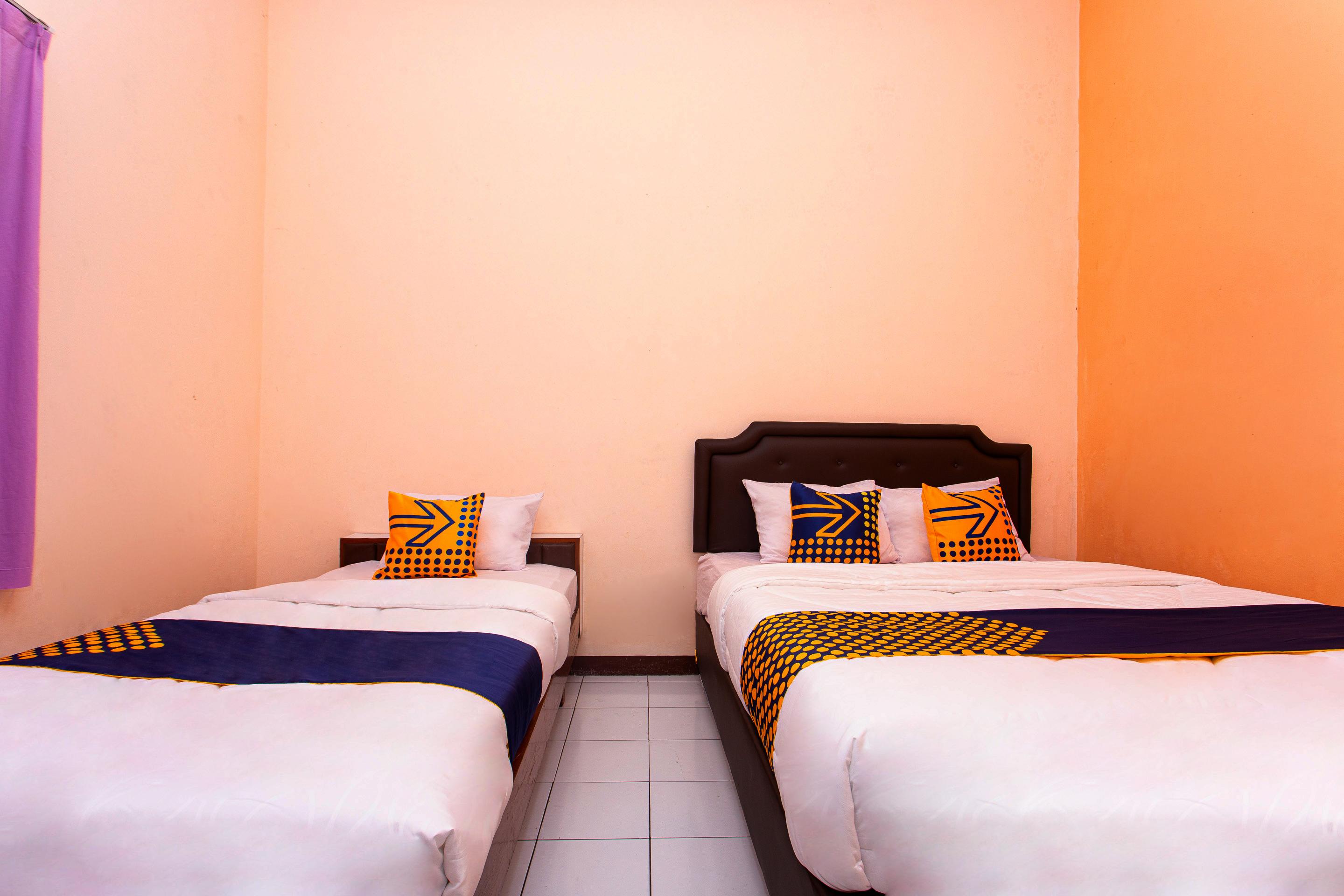 Spot On 2697 Homy House Hotell Semarang Eksteriør bilde
